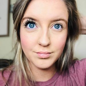 💜 NEW 4D MASCARA! 💜